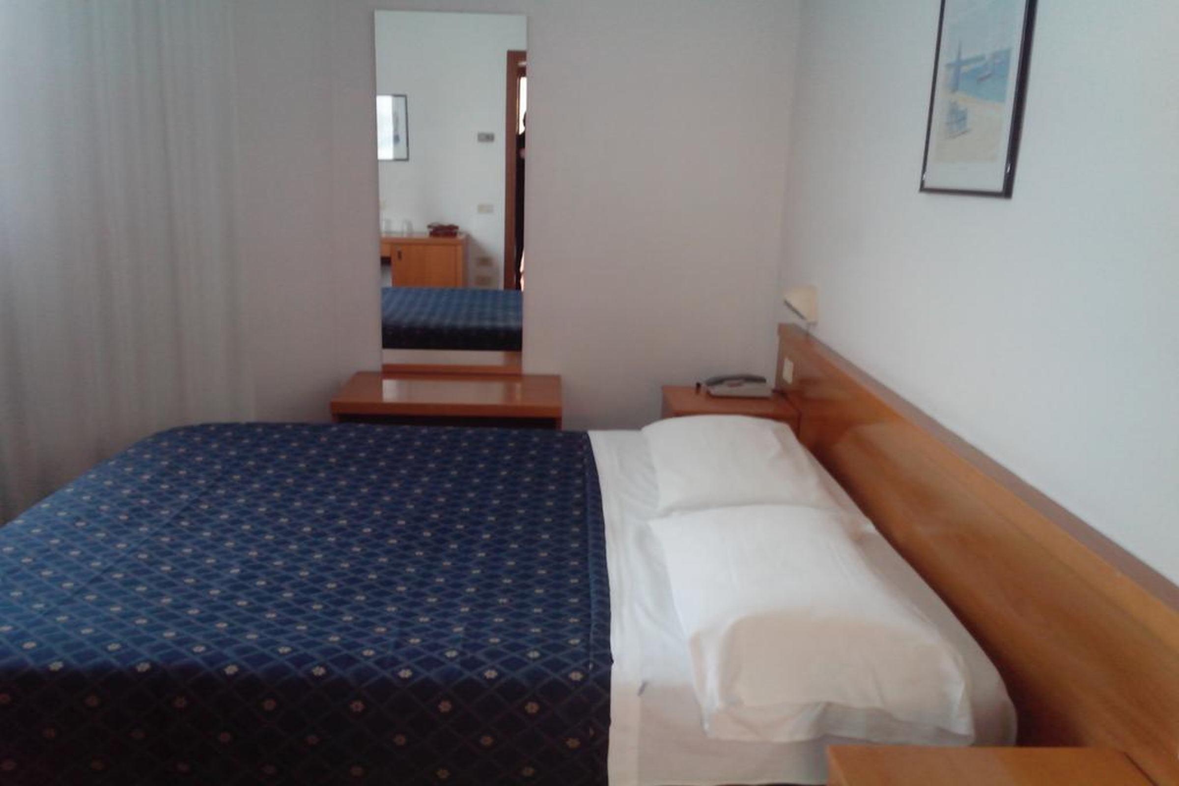 Hotel Niki Tribiano Dış mekan fotoğraf
