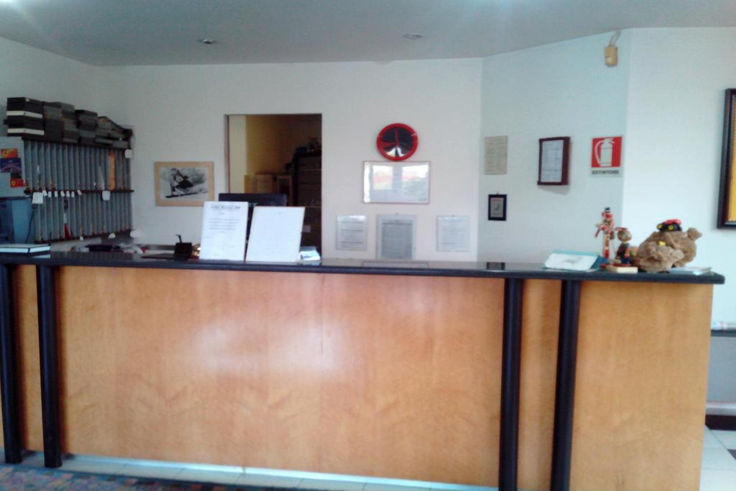 Hotel Niki Tribiano Dış mekan fotoğraf