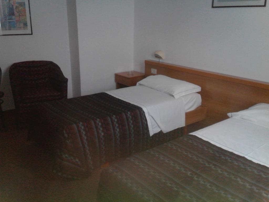 Hotel Niki Tribiano Dış mekan fotoğraf