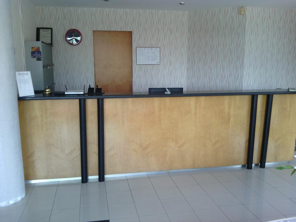 Hotel Niki Tribiano Dış mekan fotoğraf